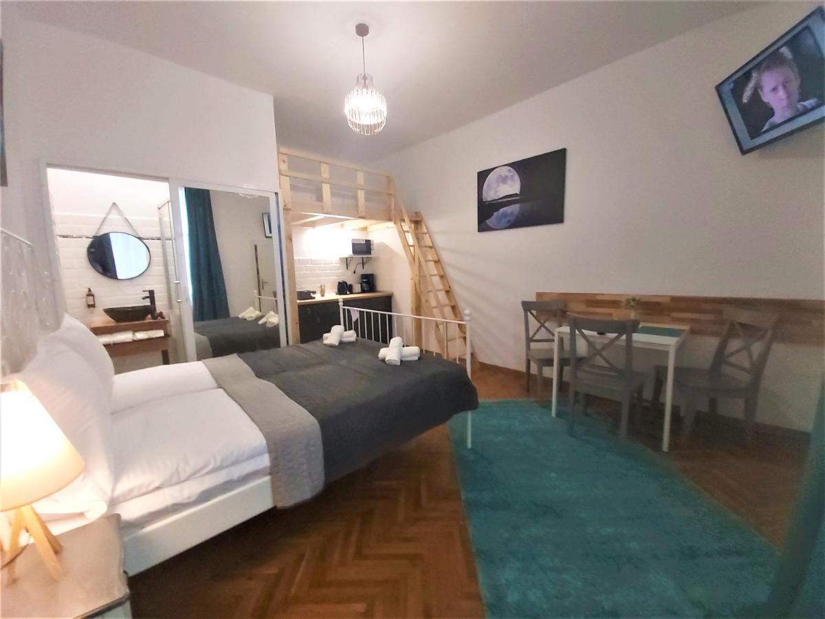92 Residence Brasov Bagian luar foto