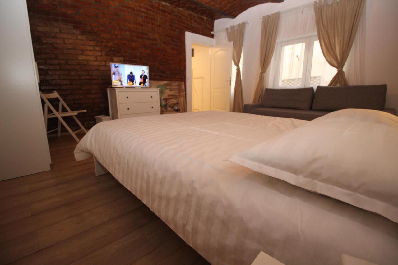 92 Residence Brasov Bagian luar foto
